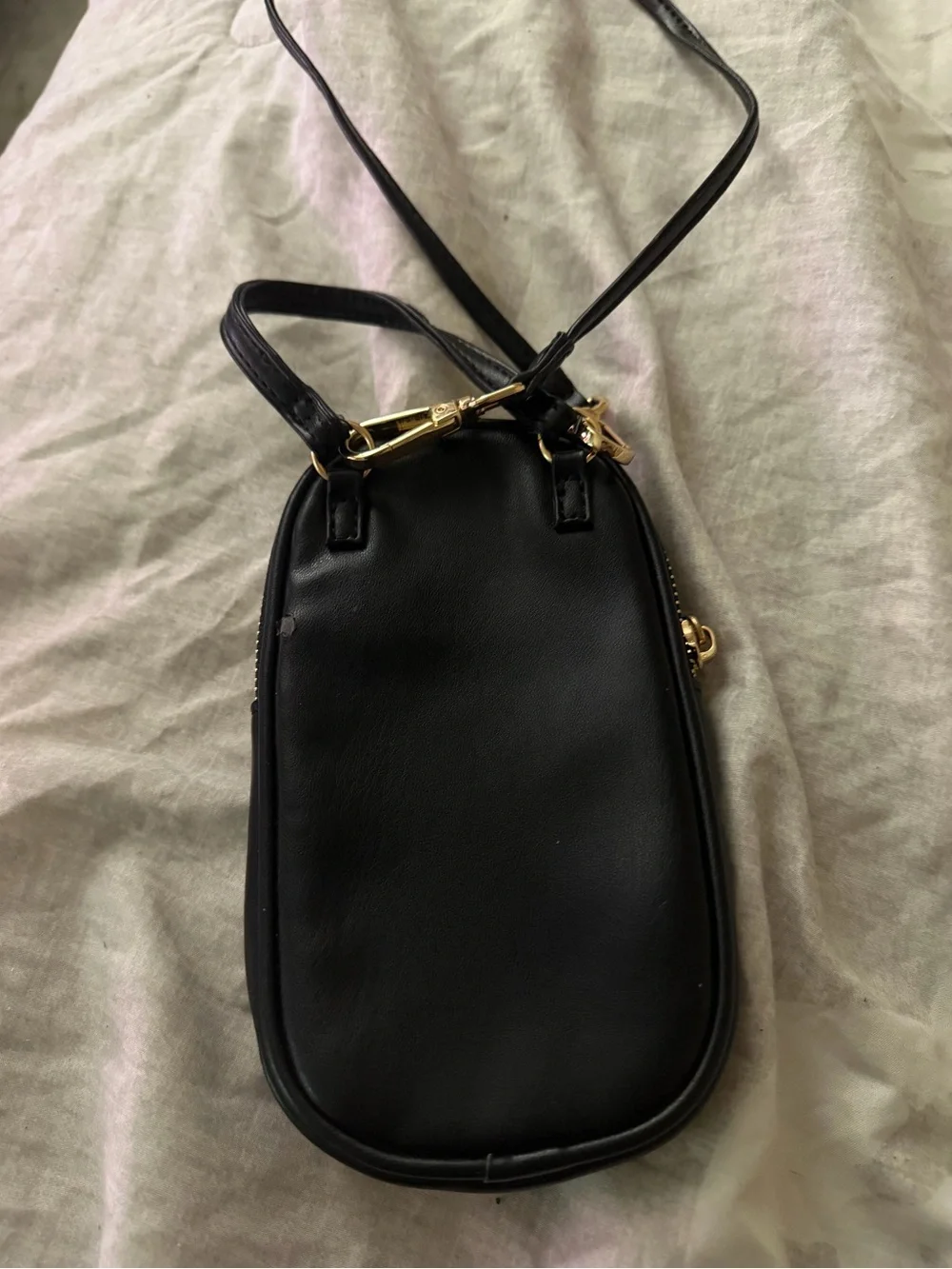 Black Badgley Mischka Quilted Crossbody Phone Bag